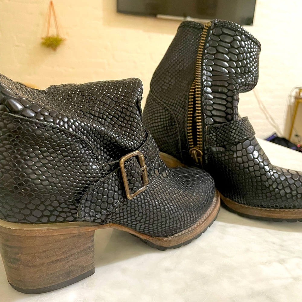 Freebird black snake boots